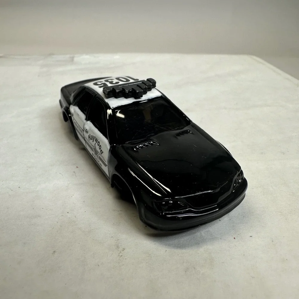 Maisto‎ Haywood Police Tactical Unit 1035 Diecast Car Black White 1/64 Scale